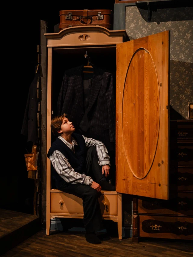 I helgen hade vi två utsålda föreställningar! Tack kära publik❣️ 

Nu återstår 2 föreställningar.

📣Tisdag 27/1 kl. 19:00

📣Lördag 31/1 kl. 15:00 (OBS! Fåtal biljetter kvar!!!)

En liten bok om kärlek, Kungsteatern Karlskoga 
📣tickster.com / lyset.se